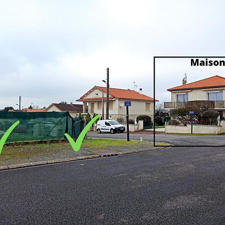 Au 9Eme Art Lägenhet La Rochefoucauld Exteriör bild